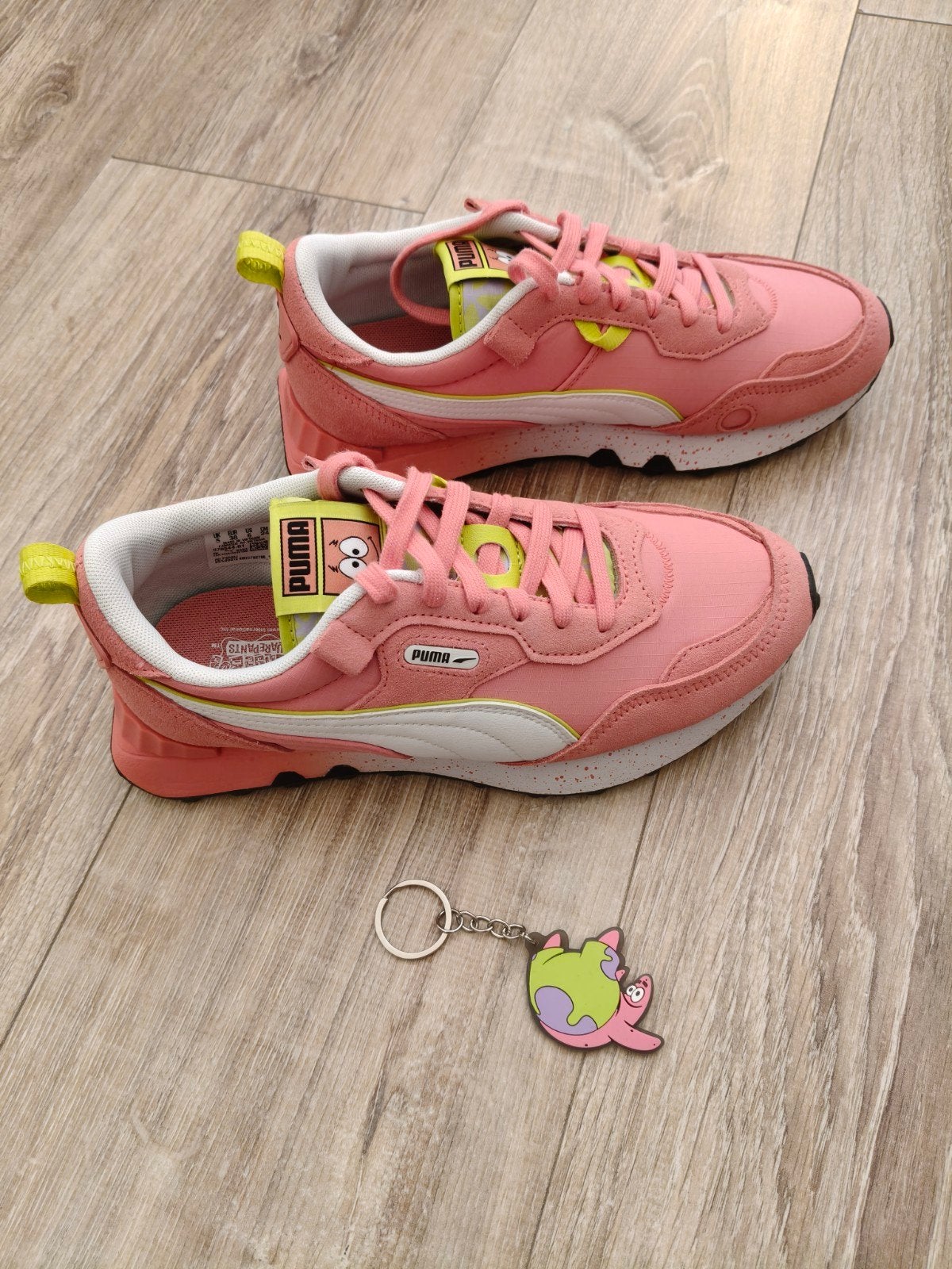 puma sneakers Spongebob Patrick, Ophalen of Verzenden, Zo goed als nieuw, Sneakers of Gympen
