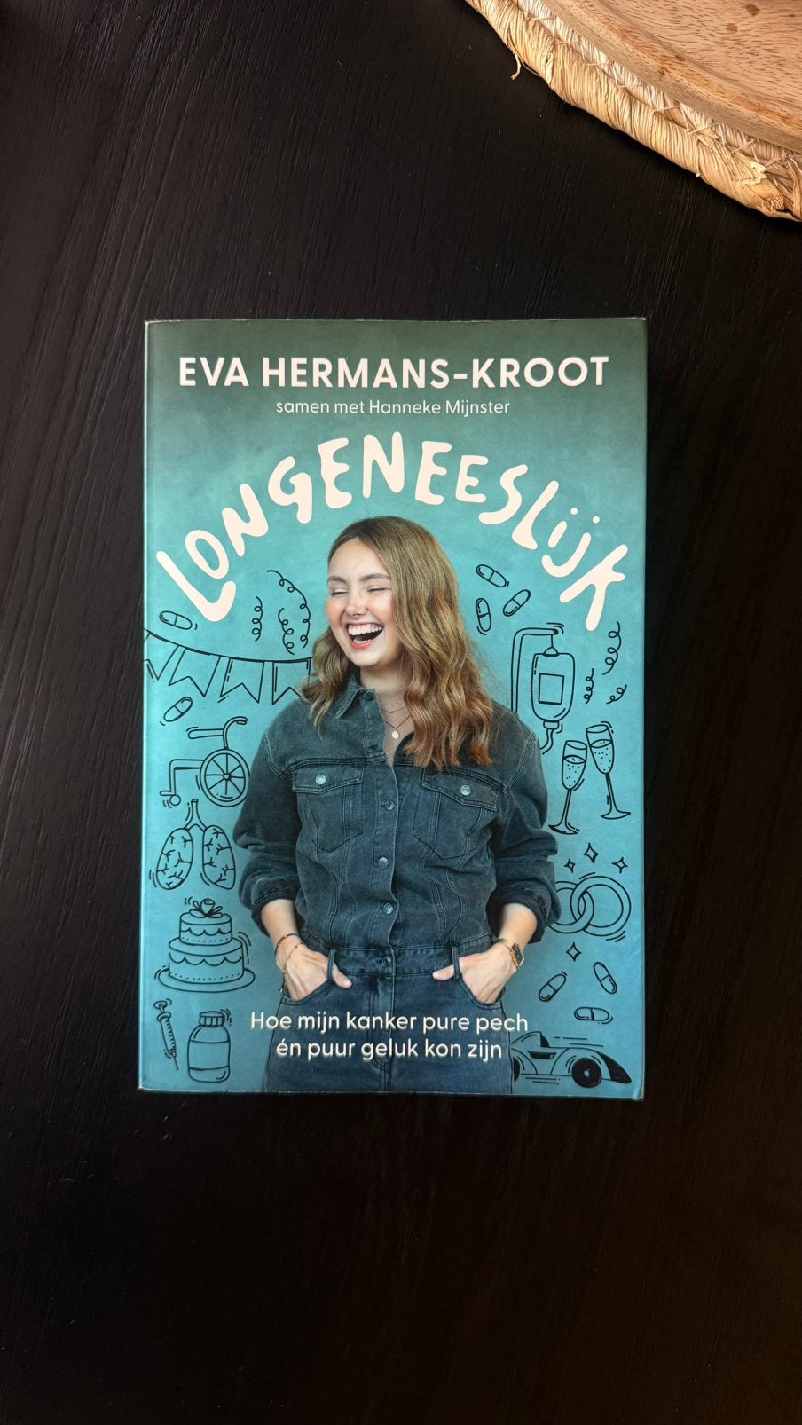 Longeneeslijk • Eva Hermans-Kroot, Boeken, Biografieën, Ophalen of Verzenden, Zo goed als nieuw, Overige