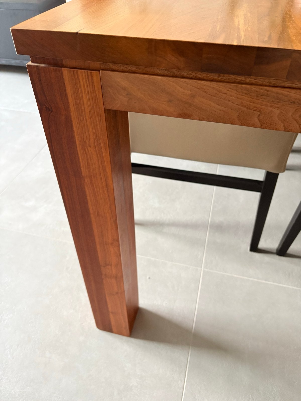 Massieve Notenhouten Eettafel, Huis en Inrichting, Ophalen, Gebruikt, 200 cm of meer, 50 tot 100 cm