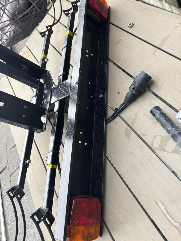 Dubbele fietsendrager, Ophalen, 2 fietsen, Gebruikt, Trekhaakdrager