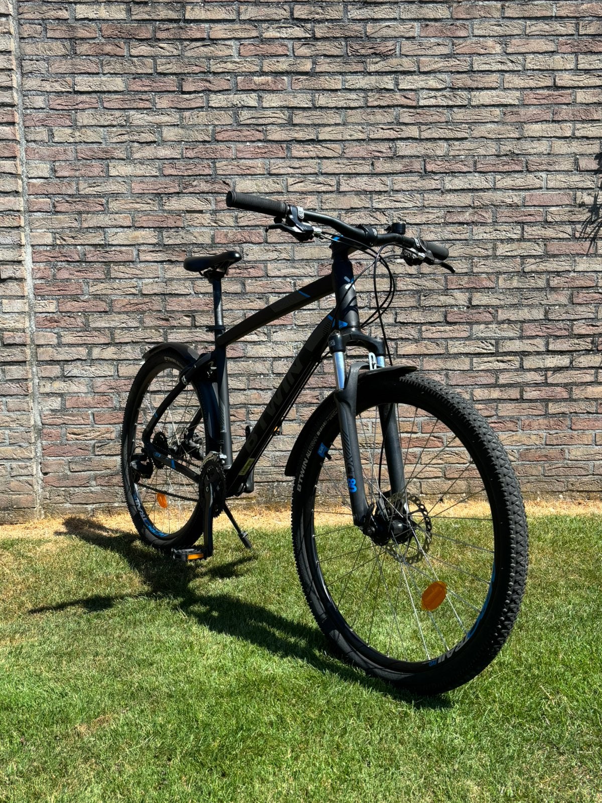 Rockrider 520, XL, Zwart met blauwe accenten, 57 cm of meer, Heren, Zo goed als nieuw, Schijfrem