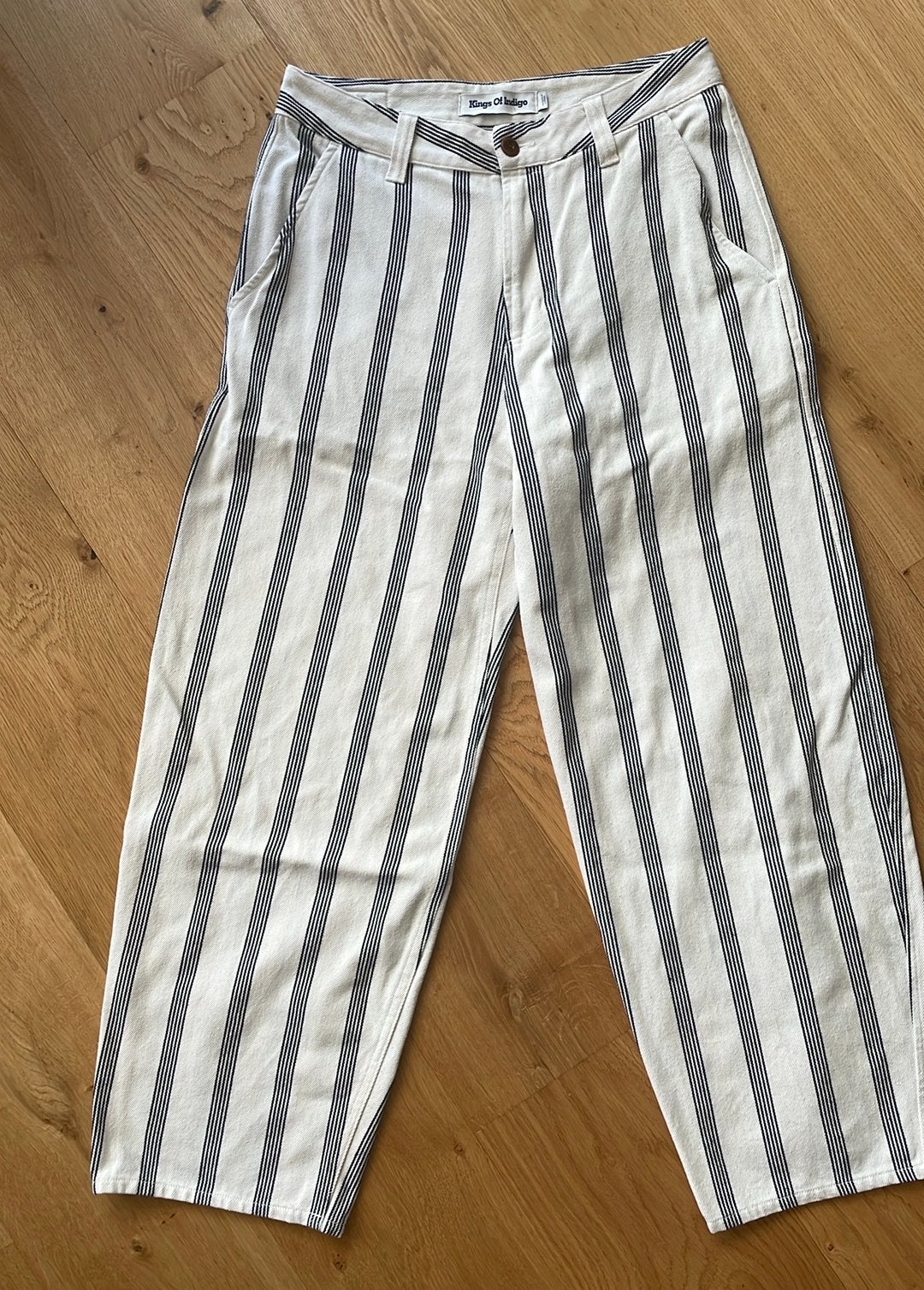 Kings of Indigo broek mt 28, Ophalen of Verzenden, Zo goed als nieuw, Beige, Lang