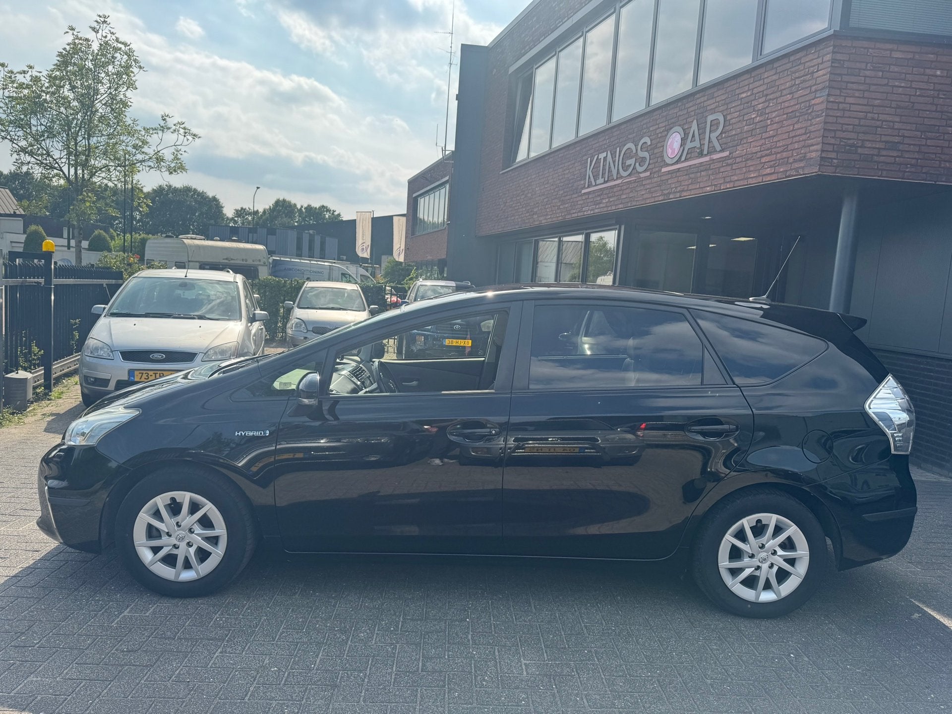 Toyota Prius Wagon 1.8 Dynamic 7 PERS PANO XENON CAMERA HUD, Auto's, Toyota, Euro 5, Gebruikt, 4 cilinders, 7 stoelen