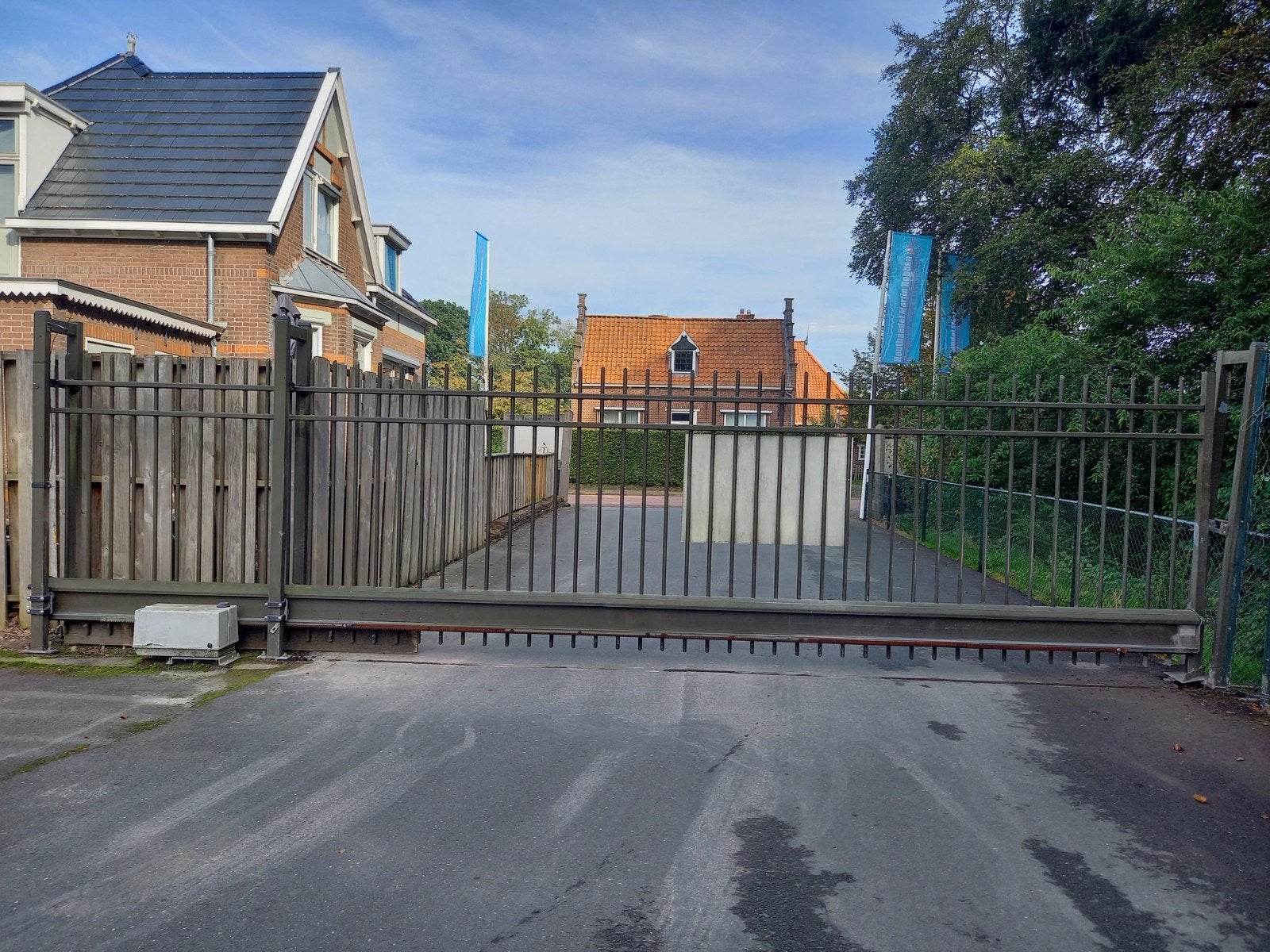 Schuifpoort 6 meter., Ophalen, Met poort, Gebruikt, Overige typen