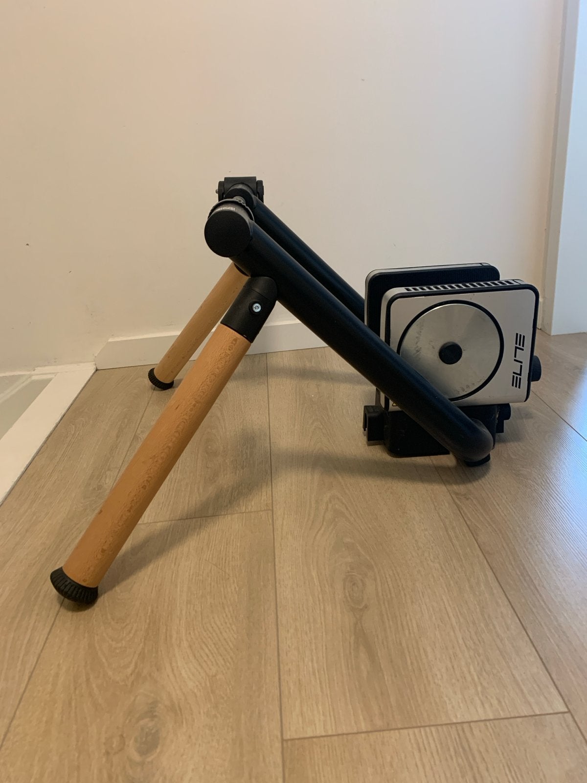 Elite Tuo Smart Trainer met accessoires, Ophalen, Zo goed als nieuw, Overige typen
