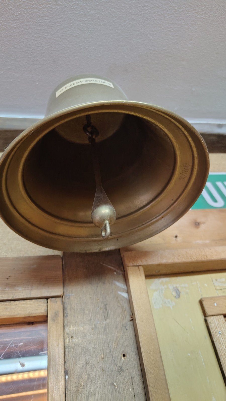 Antieke scheepsbel / schoolbel van messing, 18 cm doorsnee, Ophalen of Verzenden