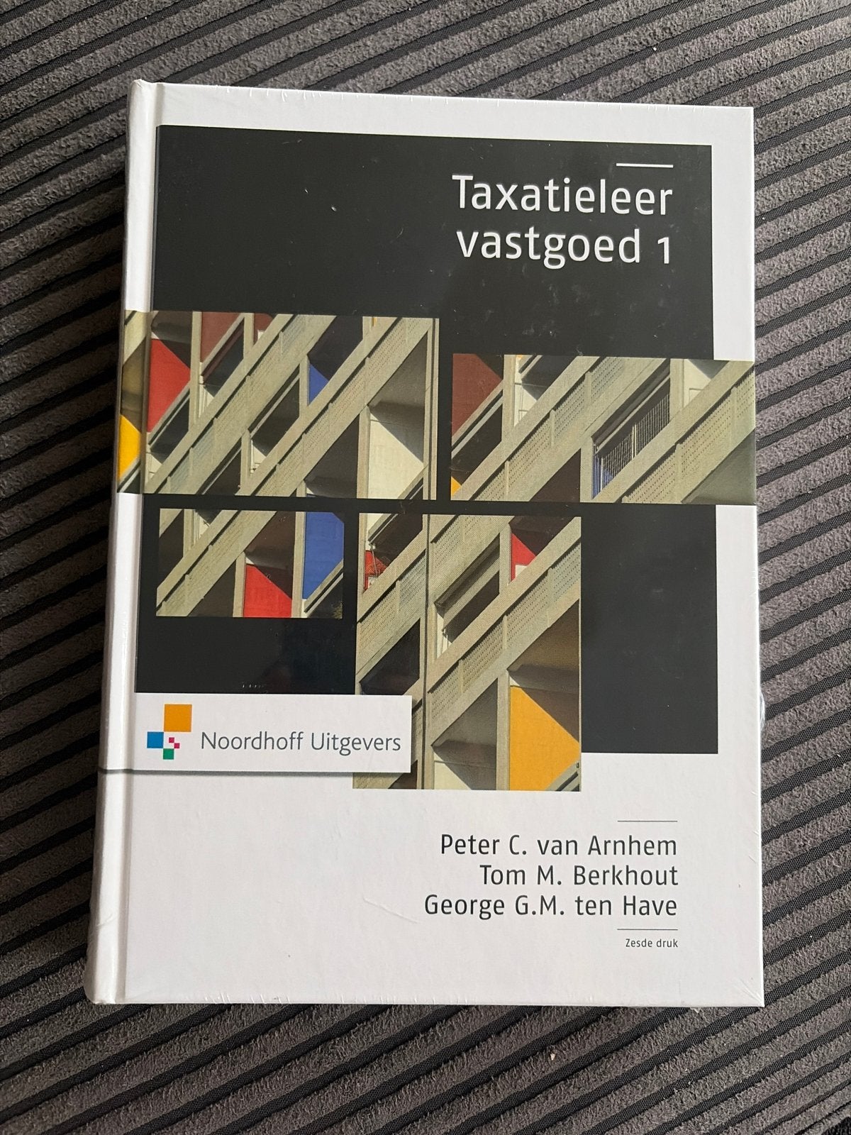 Taxatieleer vastgoed 1 - Peter C. van Arnhem e.a., Ophalen of Verzenden, Gamma, Zo goed als nieuw, HBO
