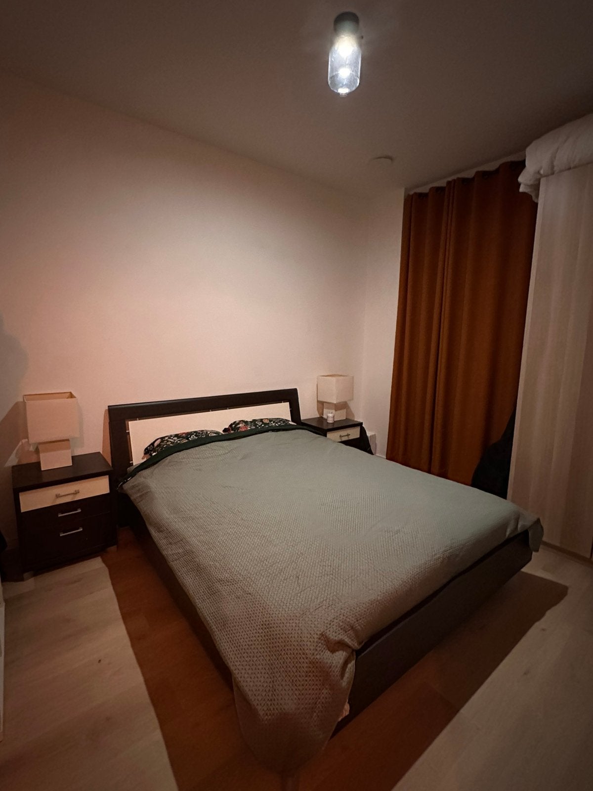 Mooi tweepersoonsbed (160 x 200 cm) met nachtkastjes, Huis en Inrichting, Ophalen, Gebruikt, Bruin, Tweepersoons