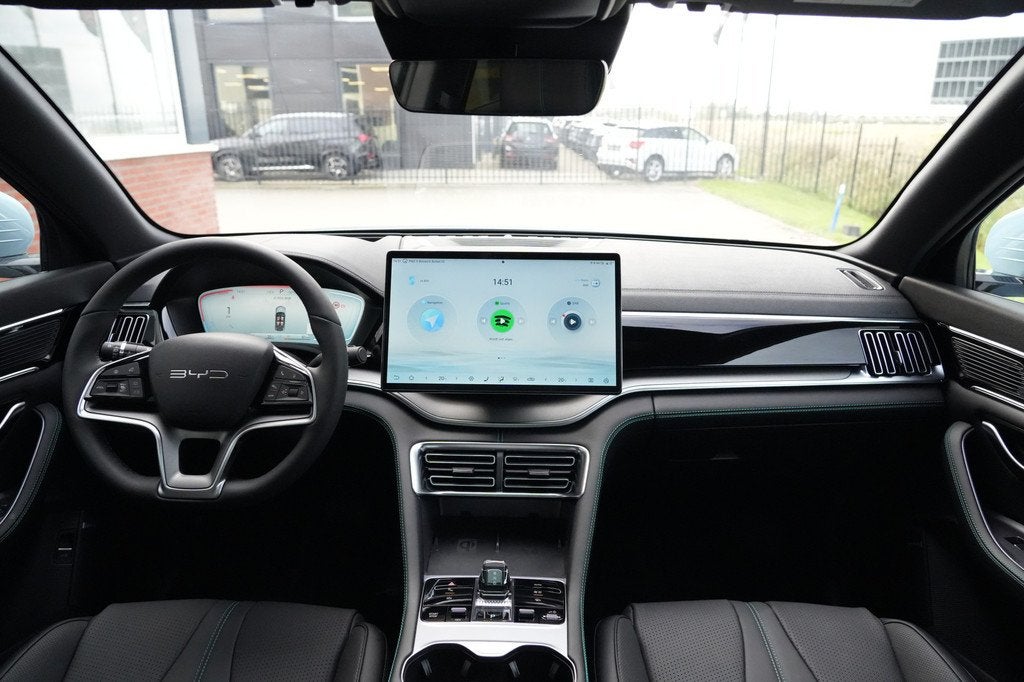 BYD SEAL U 1.5 T DM-i AWD Design 324pk Panoramadak/Stoelverw, Auto's, BYD, Automaat, Zwart, Automatische klimaatregeling, Blauw