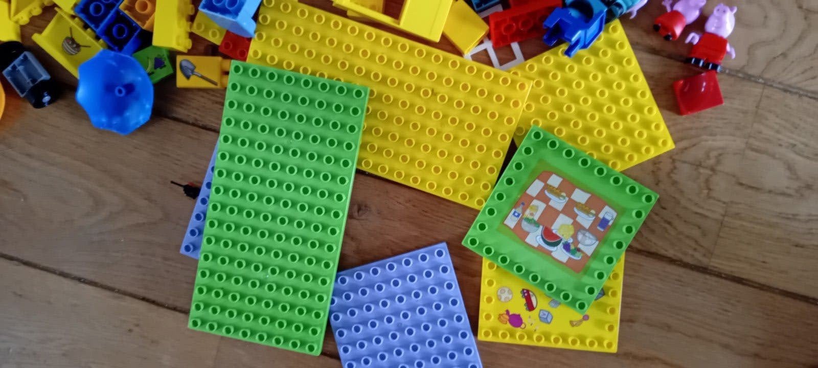 Bouwstenen, past op Duplo. O.a. Hello Kitty en Peppa Big, Ophalen of Verzenden