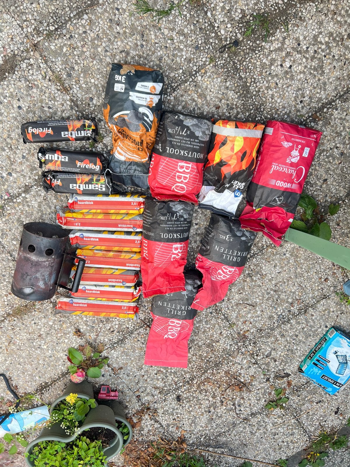 Houtskool, briketten, aanmaakblokjes en starter, Ophalen, Gebruikt