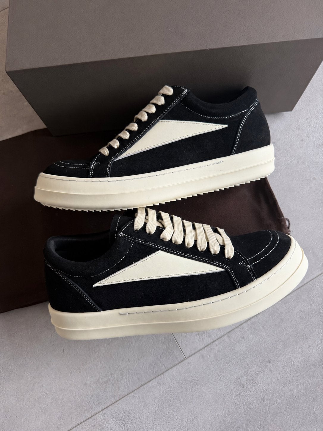Rick Owens Vintage Suede Sneakers Black White, Ophalen of Verzenden, Nieuw, Zwart, Sneakers of Gympen
