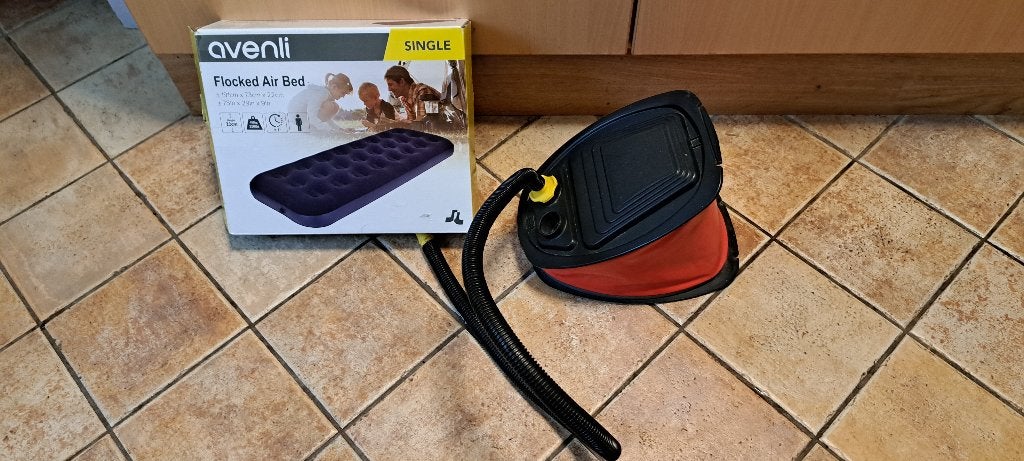 te koop 1 persoons avenli luchtbed met lucht pomp erbi, Caravans en Kamperen, Ophalen of Verzenden, Nieuw, 1-persoons