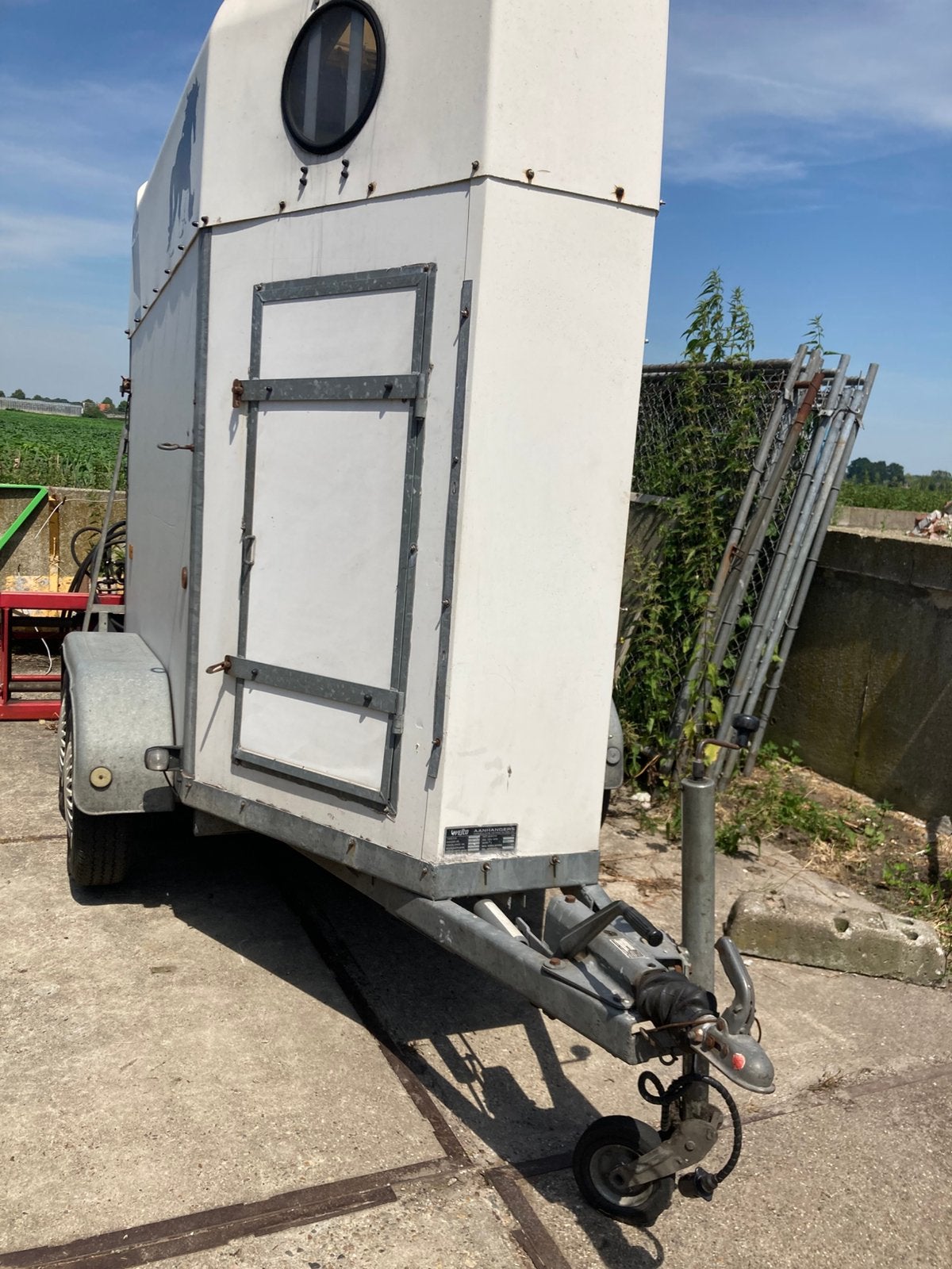 1 1/2 paards trailer merk Wesco, Ophalen, Gebruikt, Hout, 1½-paards trailer