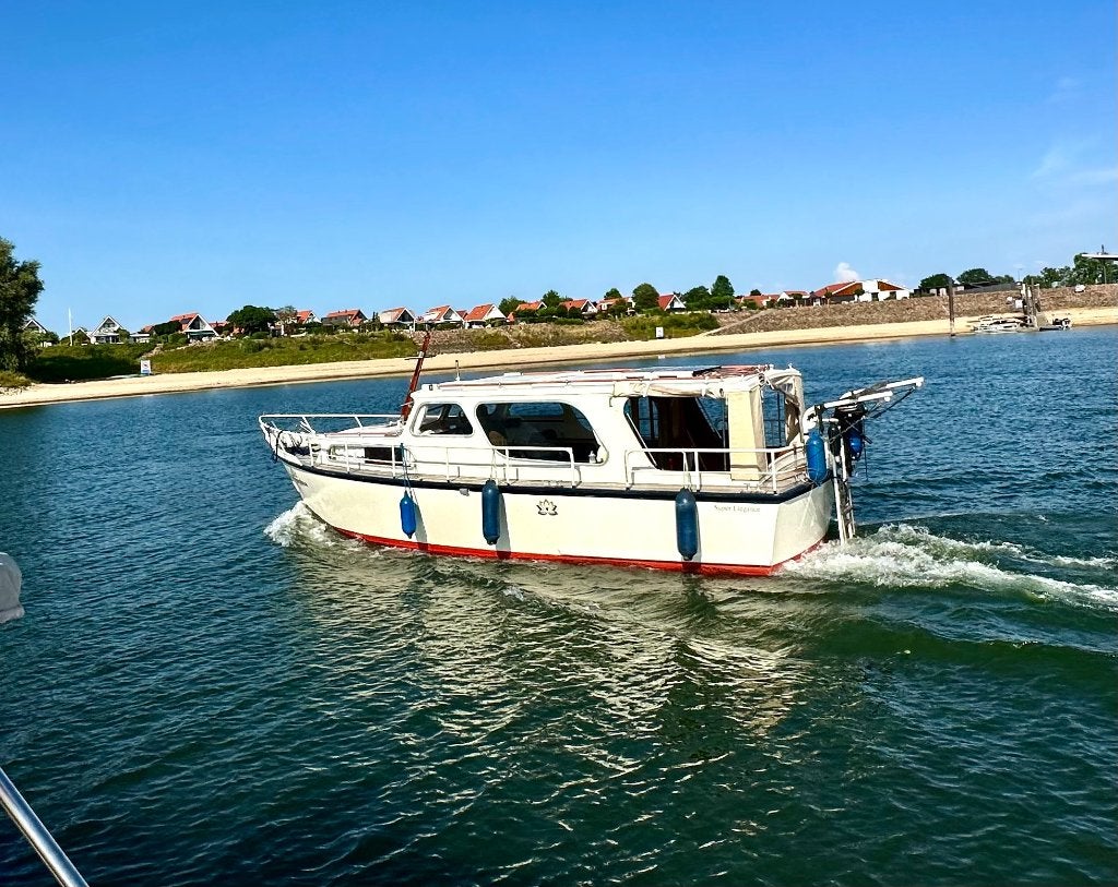 Super Elegant kruiser, 9 m, Gebruikt, Diesel, Kruiser