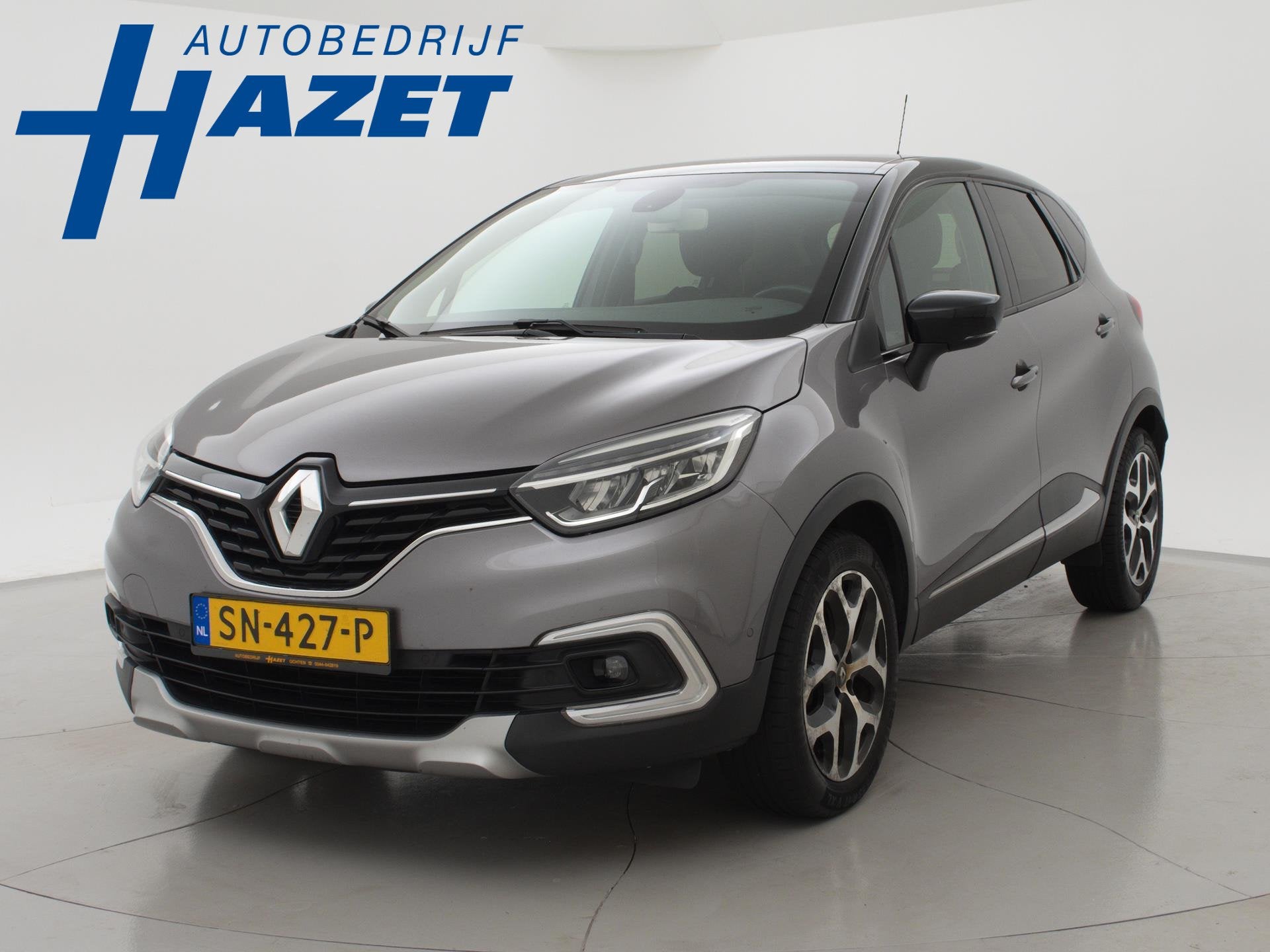 Renault Captur 0.9 TCe INTENS + CAMERA / TREKHAAK / NAVIGATI, Voorwielaandrijving, 898 cc, Stof, Gebruikt