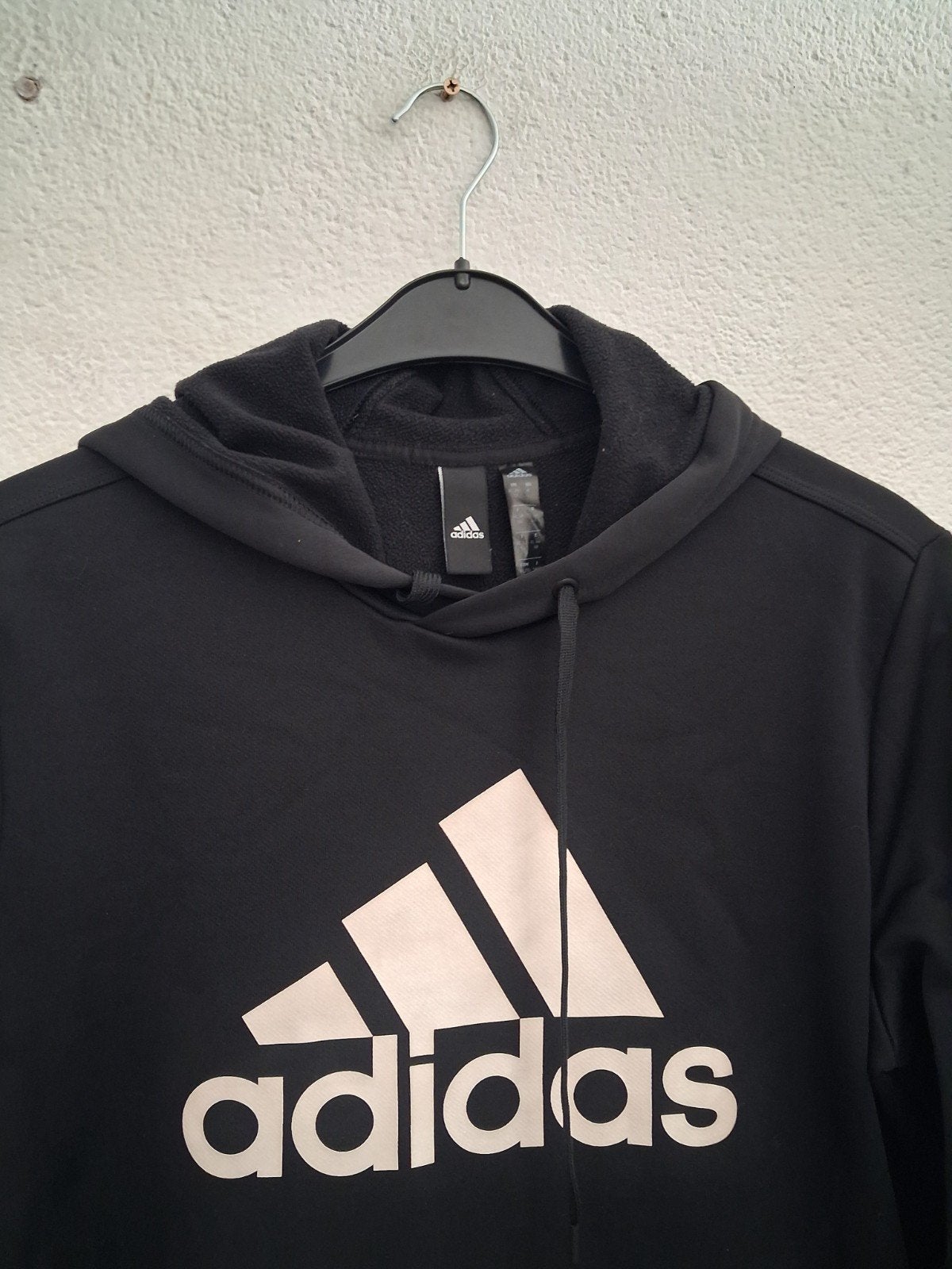 Adidas hoodie zwart met groot logo - Maat XL, Adidas, Zwart, Maat 46/48 (XL) of groter, Ophalen of Verzenden