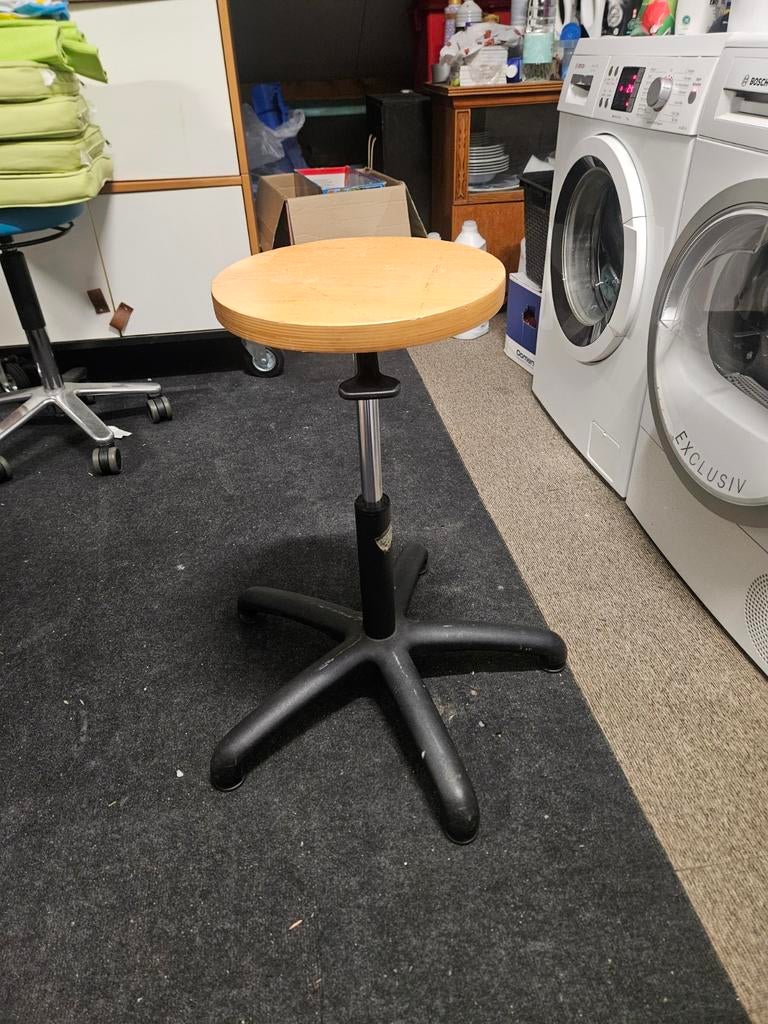 Verstelbare houten kruk, Ophalen, In hoogte verstelbaar, Gebruikt, Hout