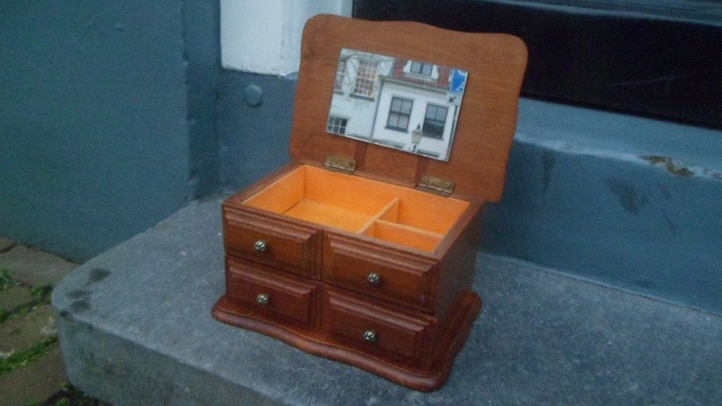 Houten sieradenkistje sieradenkastje juwelenkistje schatkist, Ophalen of Verzenden, Gebruikt, Bruin, Hardcase
