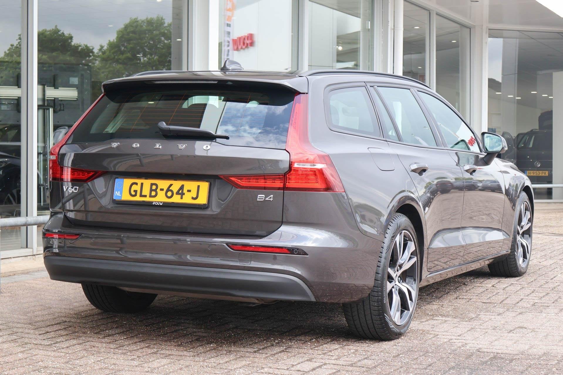 Volvo V60 2.0 B4 197pk AUT Essential Edition | Leder | Navig, Auto's, 12 maanden, 4 cilinders, 1634 kg, 750 kg