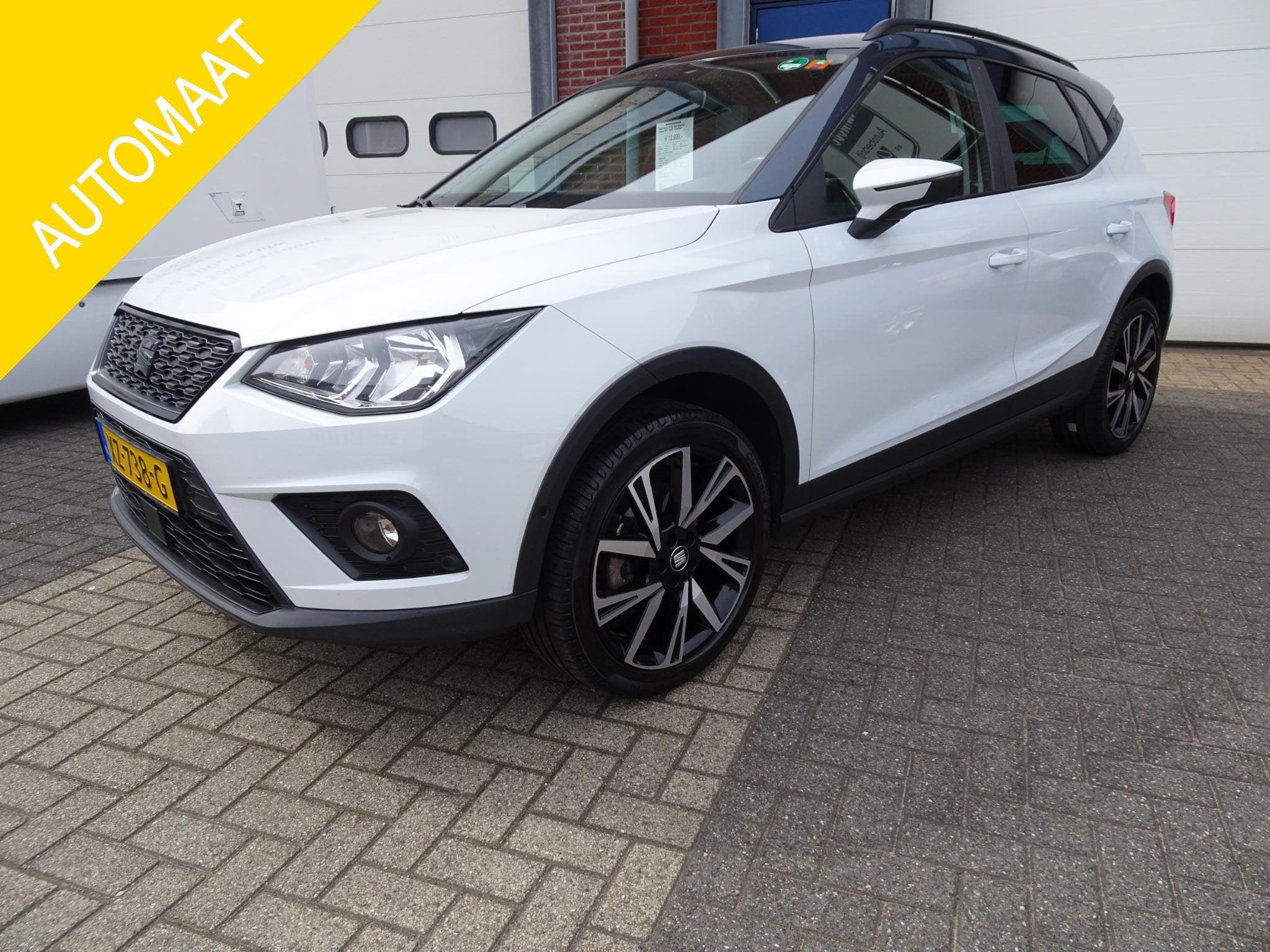 SEAT Arona 1.0 TSI Style Business Intense Camera l CARPLAY l, Auto's, Stof, 116 pk, Origineel Nederlands, 600 kg