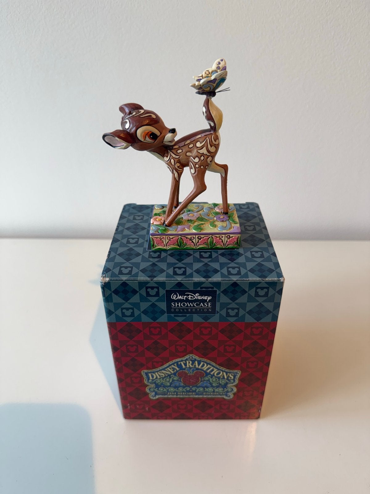 Disney Traditions Bambi met vlinder beeldje, Ophalen of Verzenden, Bambi of Dumbo, Zo goed als nieuw, Beeldje of Figuurtje