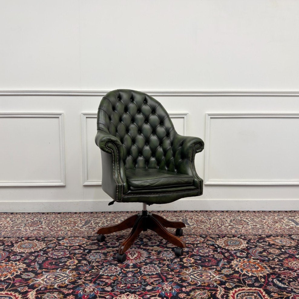 Klassiek Engels Chesterfield Bureaustoel