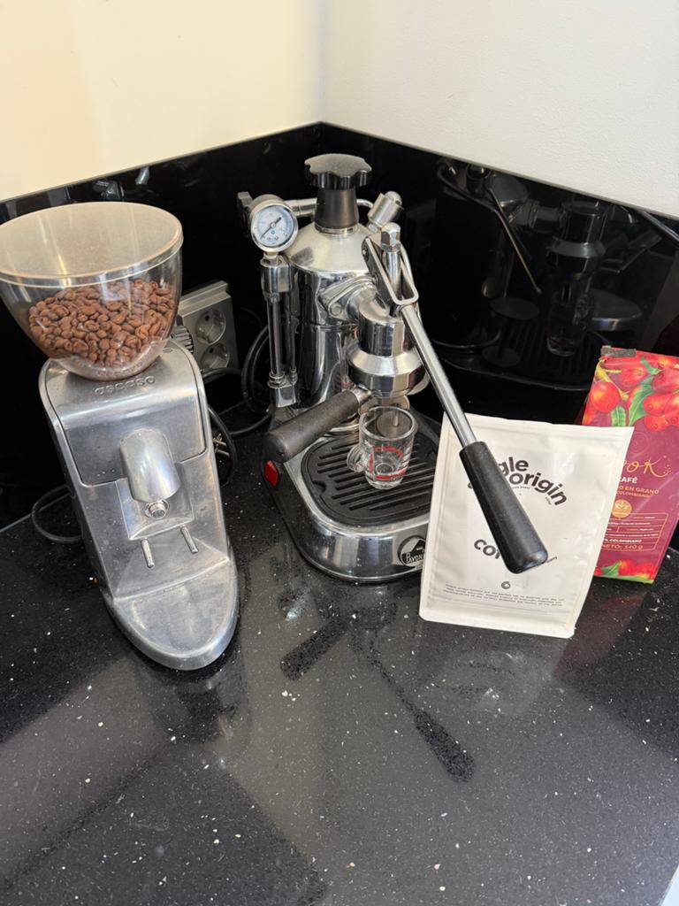 Pavoni piston espressomachine met Ascaso bonenmaler, Stoompijpje, Gebruikt, Espresso apparaat, 1 kopje