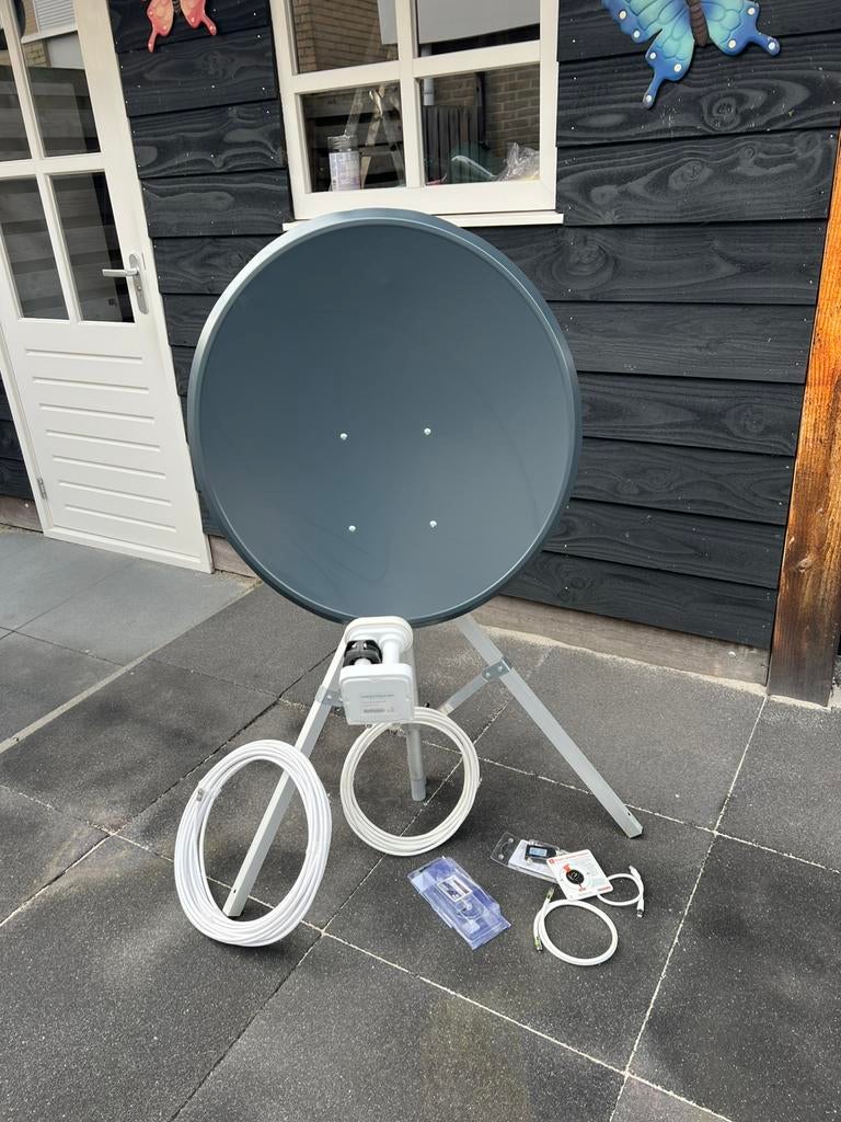 Schotelantenne op statief van het merk Eiss te koop, Ophalen, Gebruikt, Overige merken
