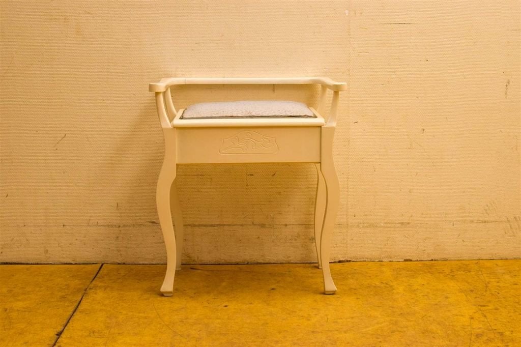 Vintage Kaptafel stoeltje/kruk met opbergvak 50899, Gebruikt, Ophalen of Verzenden, Bord(en), Overige stijlen
