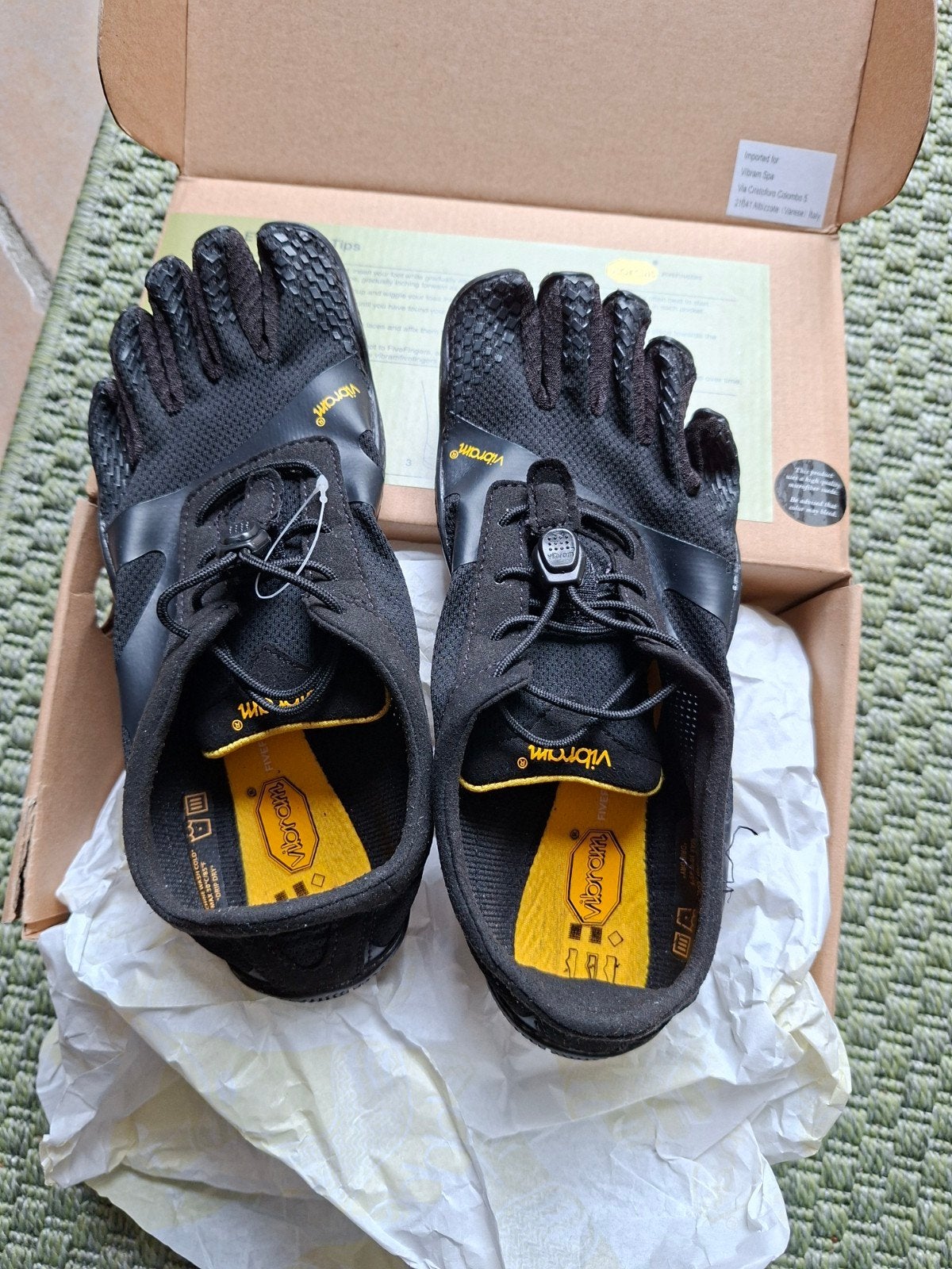 Nieuw in doos; vibram fivefingers KSO EVO mt 36, Ophalen of Verzenden, Nieuw, Zwart