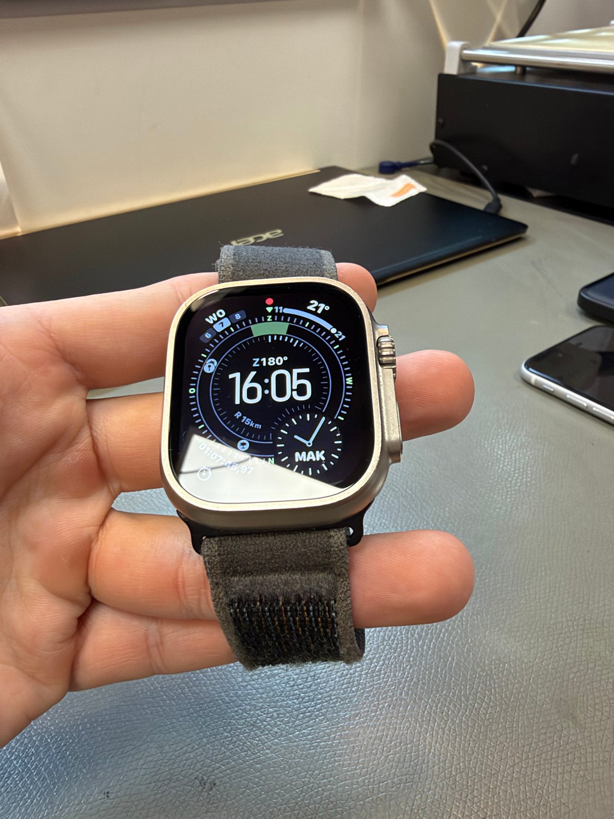 Apple Watch Ultra 2 titanium- In nette staat, IOS, Ophalen of Verzenden, Waterdicht, Grijs