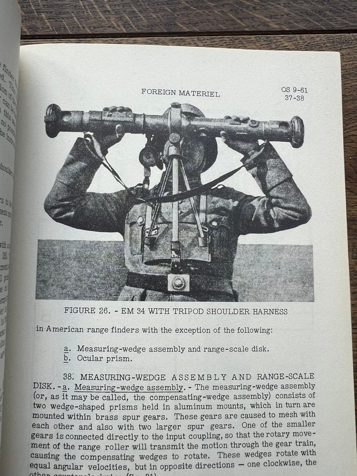 WO2 Amerikaans handboek Duits optiek afstandsmeter etc, Verzamelen, Amerika, Verzenden, Boek of Tijdschrift