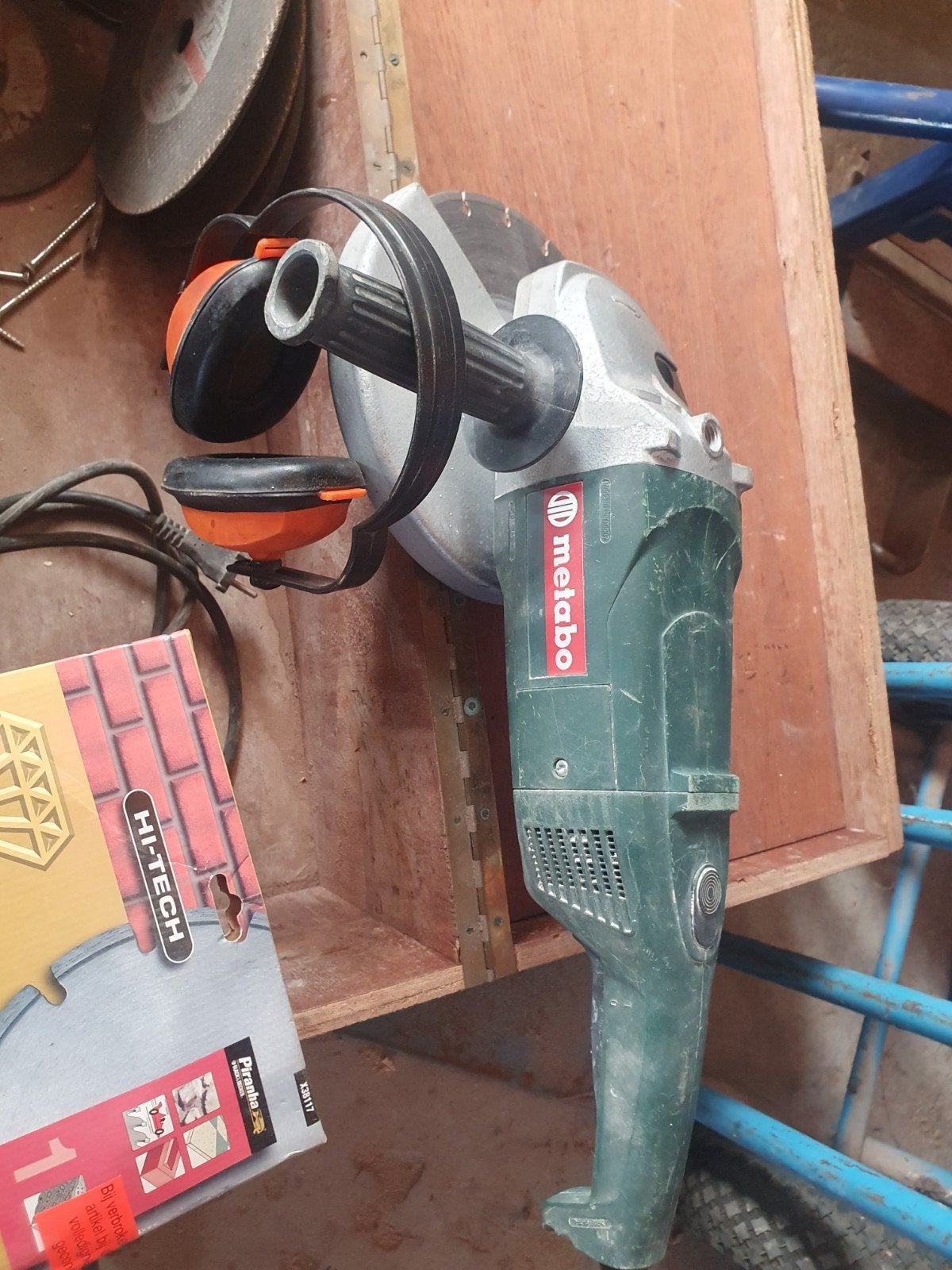 grote professionele Metabo Flex, Ophalen, 1000 watt of meer, Haakse handslijpmachine
