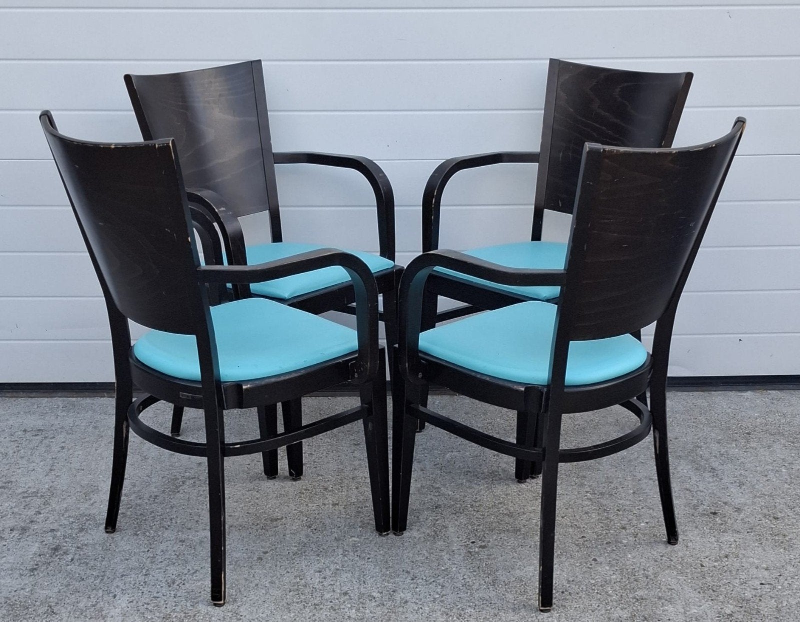 53 x Ton cafestoelen zwart hout cafe horeca stoelen kantine, Zwart, Ophalen of Verzenden, Zo goed als nieuw, Vijf, Zes of meer stoelen