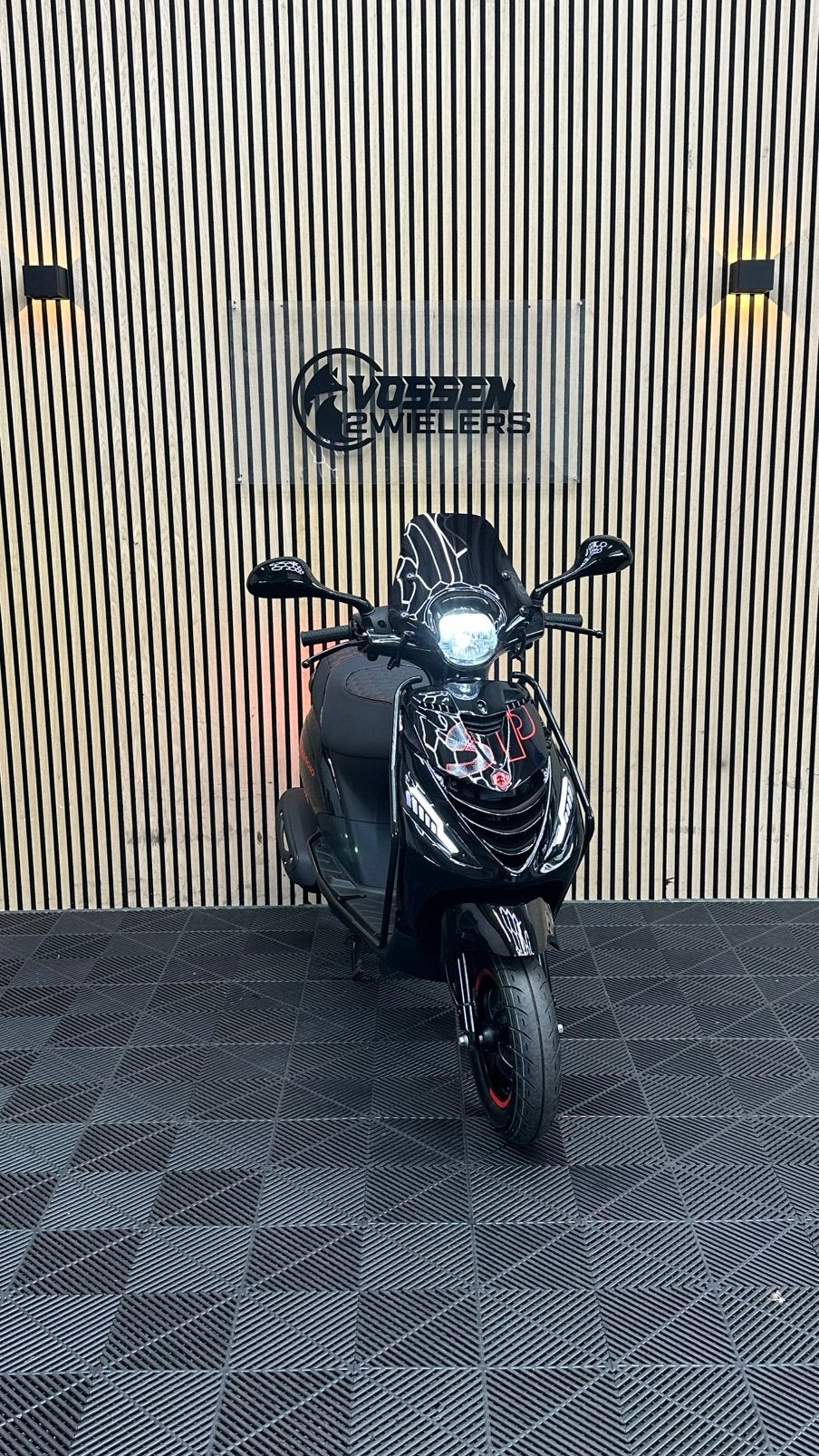 Piaggio Zip | Black & Red Edition | 2025 | 450 KM