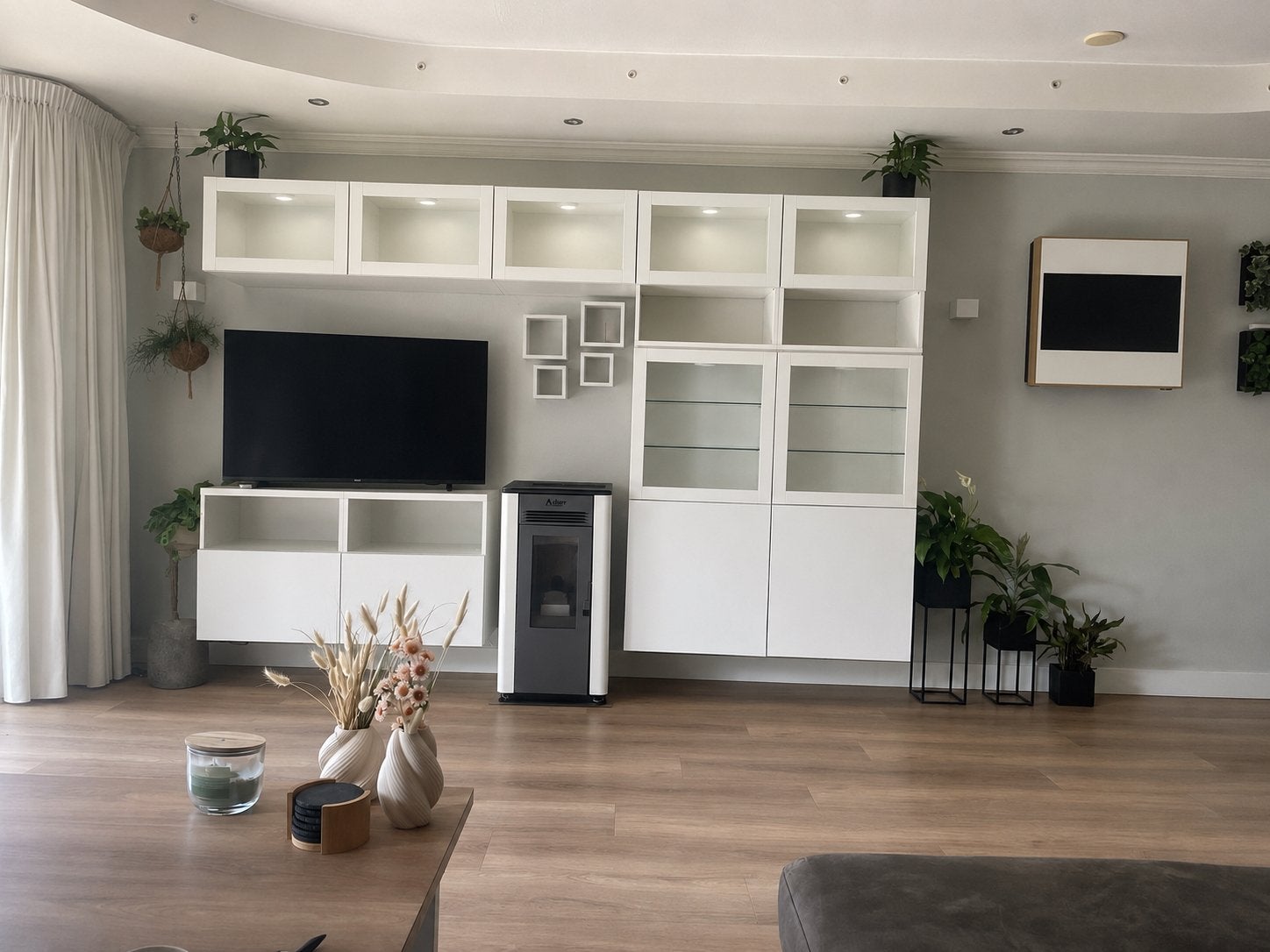 Besta witte wandmeubel/tv-meubel met opbergruimte, Ophalen, Overige materialen, Zo goed als nieuw, 200 cm of meer