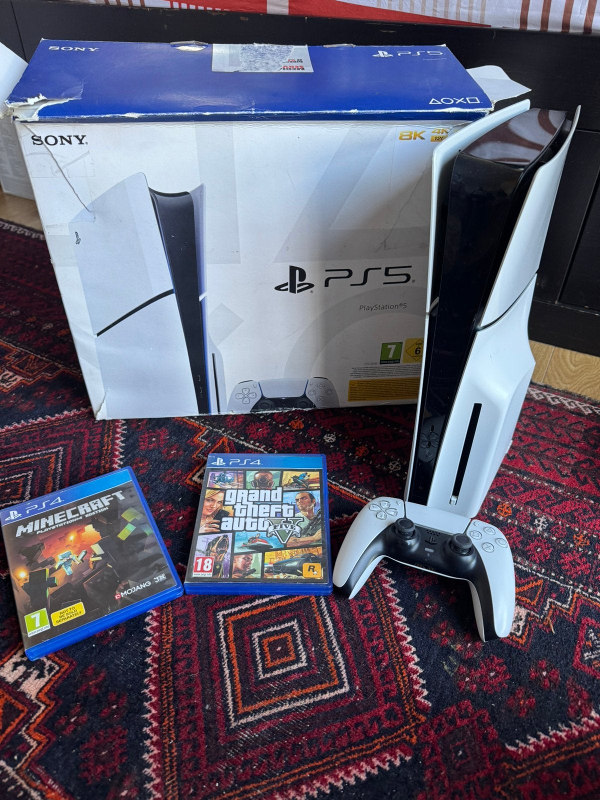 PS5 Slim Disc 1TB – Controller – Oplaadstation –Nette Staat, Spelcomputers en Games, Ophalen, Zo goed als nieuw