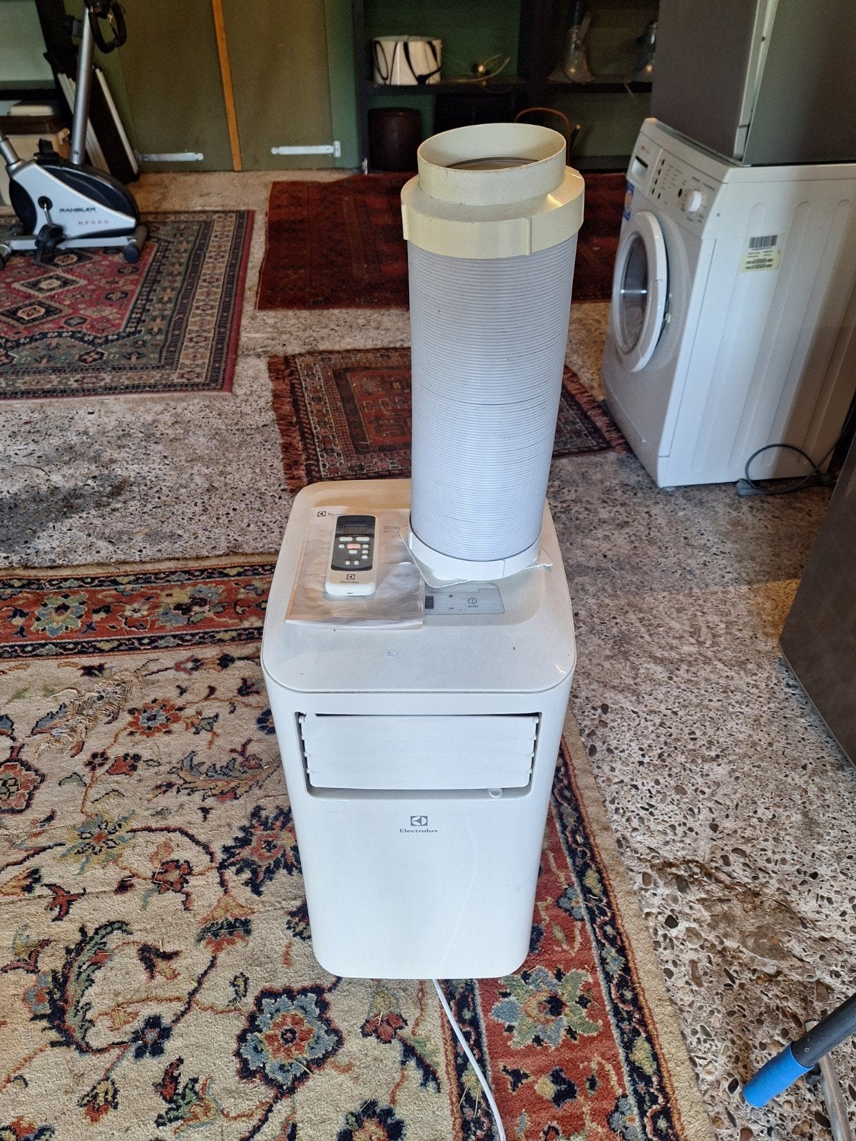 Mobiele airco electrolux koeler afstandbediening, Ophalen, Gebruikt, Minder dan 60 m³, 3 snelheden of meer