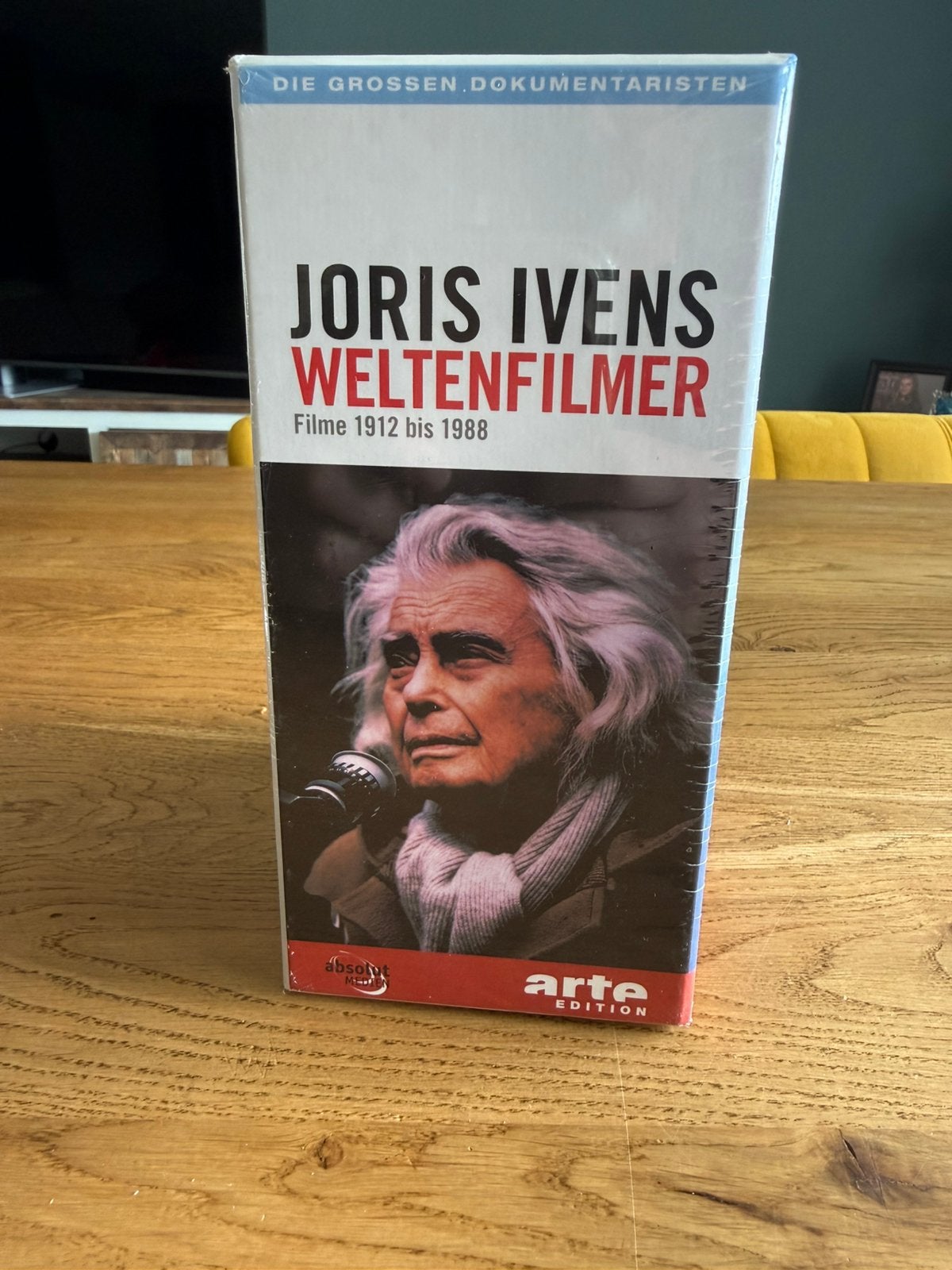 Joris Ivens, “Wereldcineast” 5 dvdbox met bijbehorende boek., Ophalen of Verzenden, Nieuw in verpakking