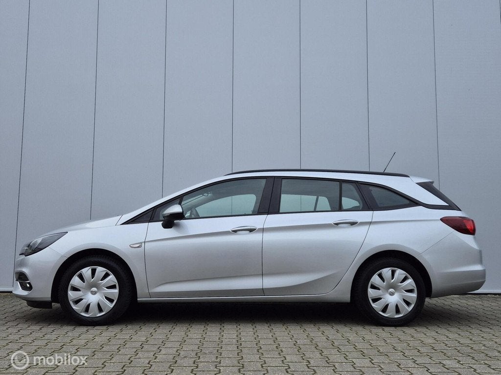 OPEL ASTRA SPORTS TOURER 1.2 EXECUTIVE/CAMERA/LED/TREKHAAK/C, Auto's, Opel, Gebruikt, Euro 6, 1199 cc, Origineel Nederlands