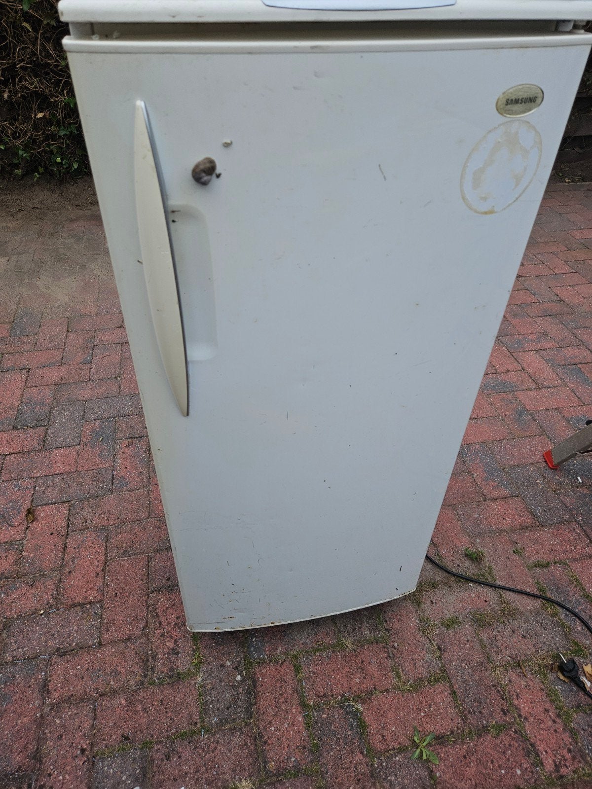 Defecte koelkast gratis af te halen, Ophalen, Zonder vriesvak, 120 tot 140 cm, 100 tot 150 liter