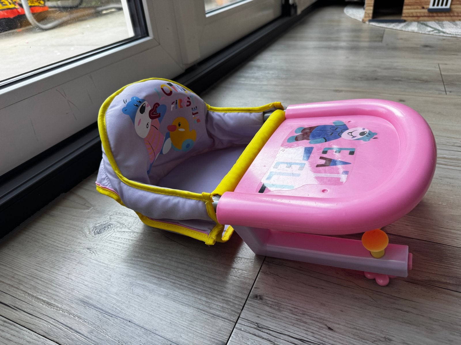 Baby Born - Roze kinderstoel met eetblad en kussentje, Ophalen of Verzenden, Gebruikt, Overige typen, Afneembaar eetblad