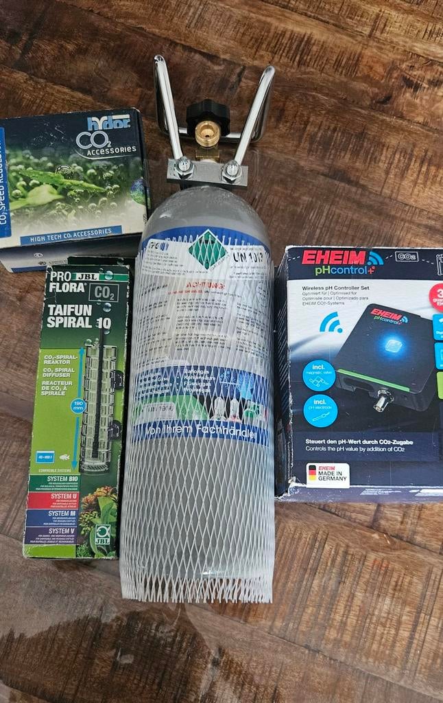 Eheim ph-controller met( 2kg fles 2034), Dieren en Toebehoren, Ophalen of Verzenden, Zo goed als nieuw