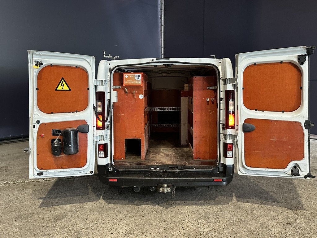 Renault Trafic 2.0 dCi 120pk L2H1 inrichting Euro6 Airco | N, Voorwielaandrijving, Stof, Gebruikt, Euro 6