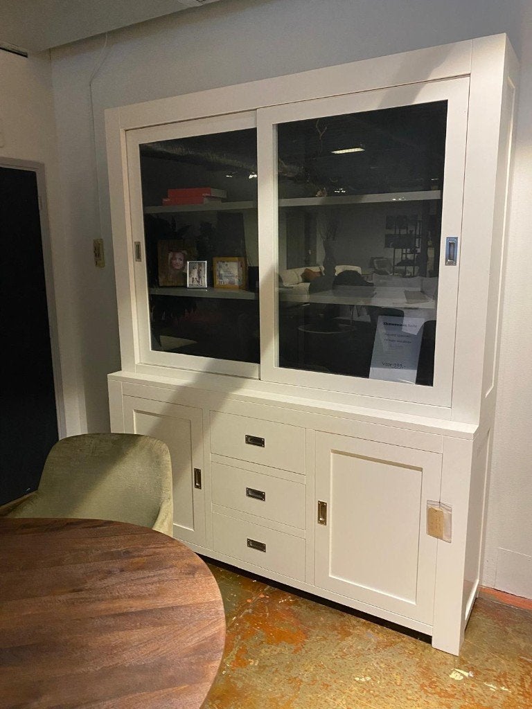 Square vitrinekast Vermeer nu voor €899,-, Ophalen, 150 tot 200 cm, Eikenhout, Nieuw