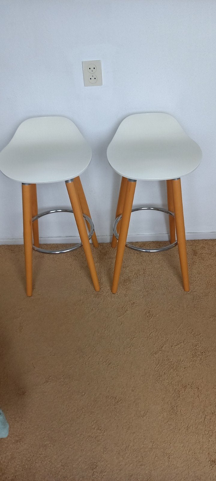 2 nieuwe barkrukken, 2 krukken, Ophalen, Nieuw, 60 tot 90 cm