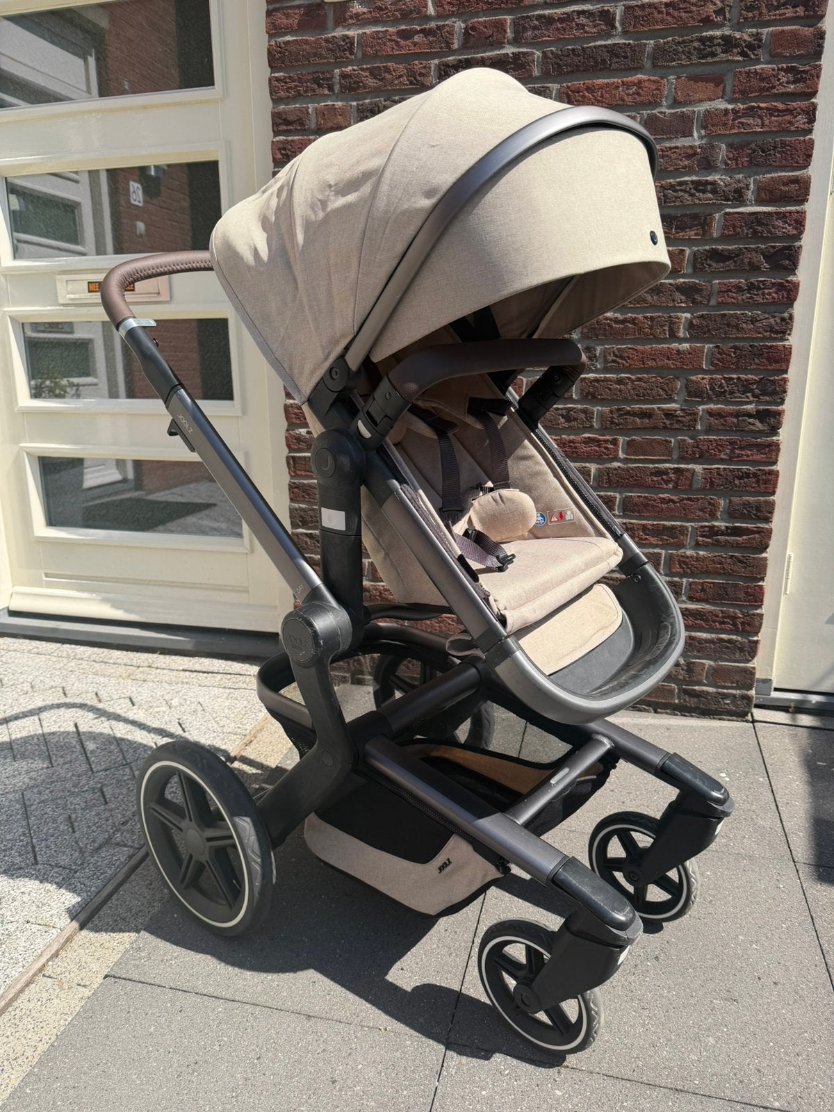 Joolz Day 3 beige met reiswieg + zitje, Kinderen en Baby's, Buggy's, Gebruikt, Overige merken, Verstelbare rugleuning, Zonnekap