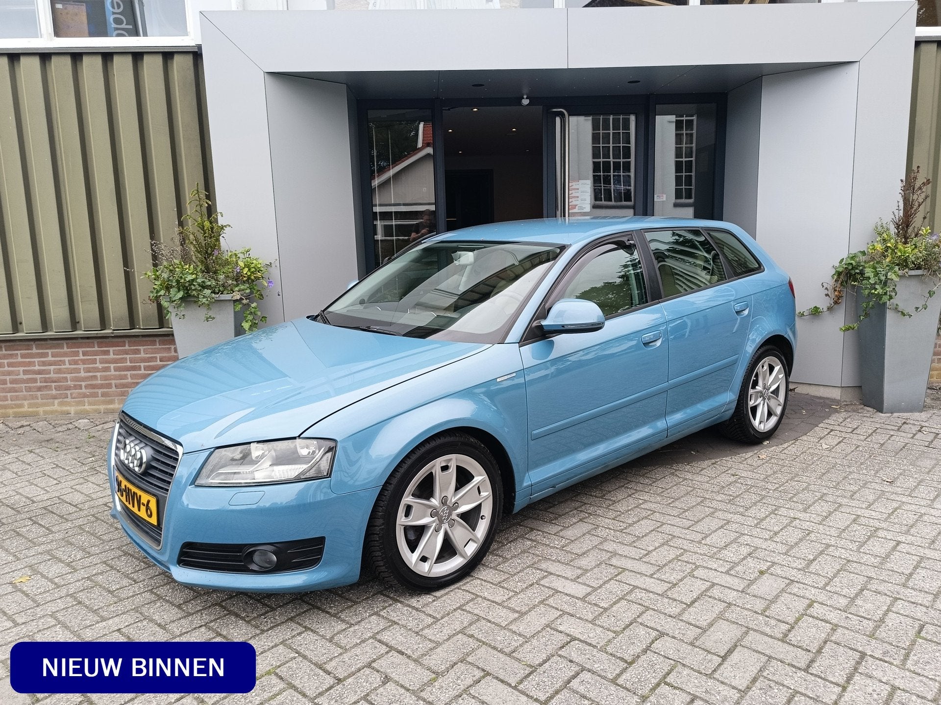 Audi A3 Sportback 1.8 TFSI Ambition Business Edition | Leer, Voorwielaandrijving, Euro 5, 15 km/l, Gebruikt