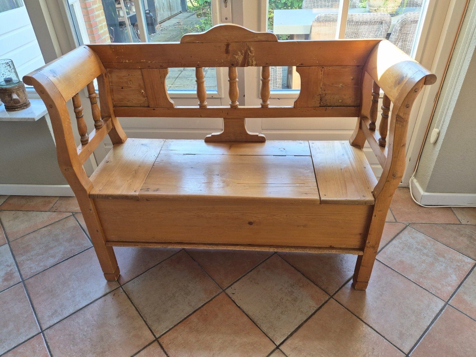 Brocante houten bankje, Huis en Inrichting, Ophalen, Gebruikt, Minder dan 75 cm, Tweepersoons